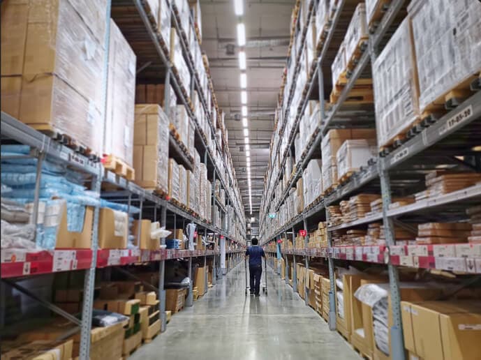 From Seasonal to Full-Time: Unlock Your Warehouse Career with These Expert Strategies