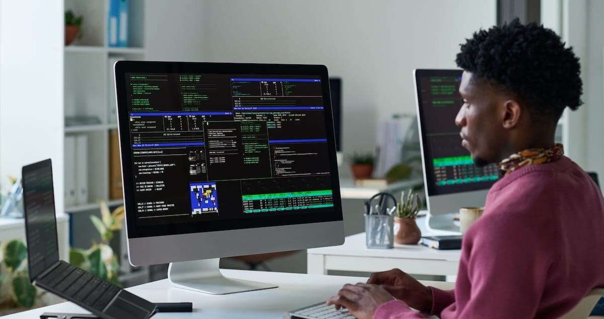 10 Chicago Companies Hiring Junior Software Engineers Right Now (2025)