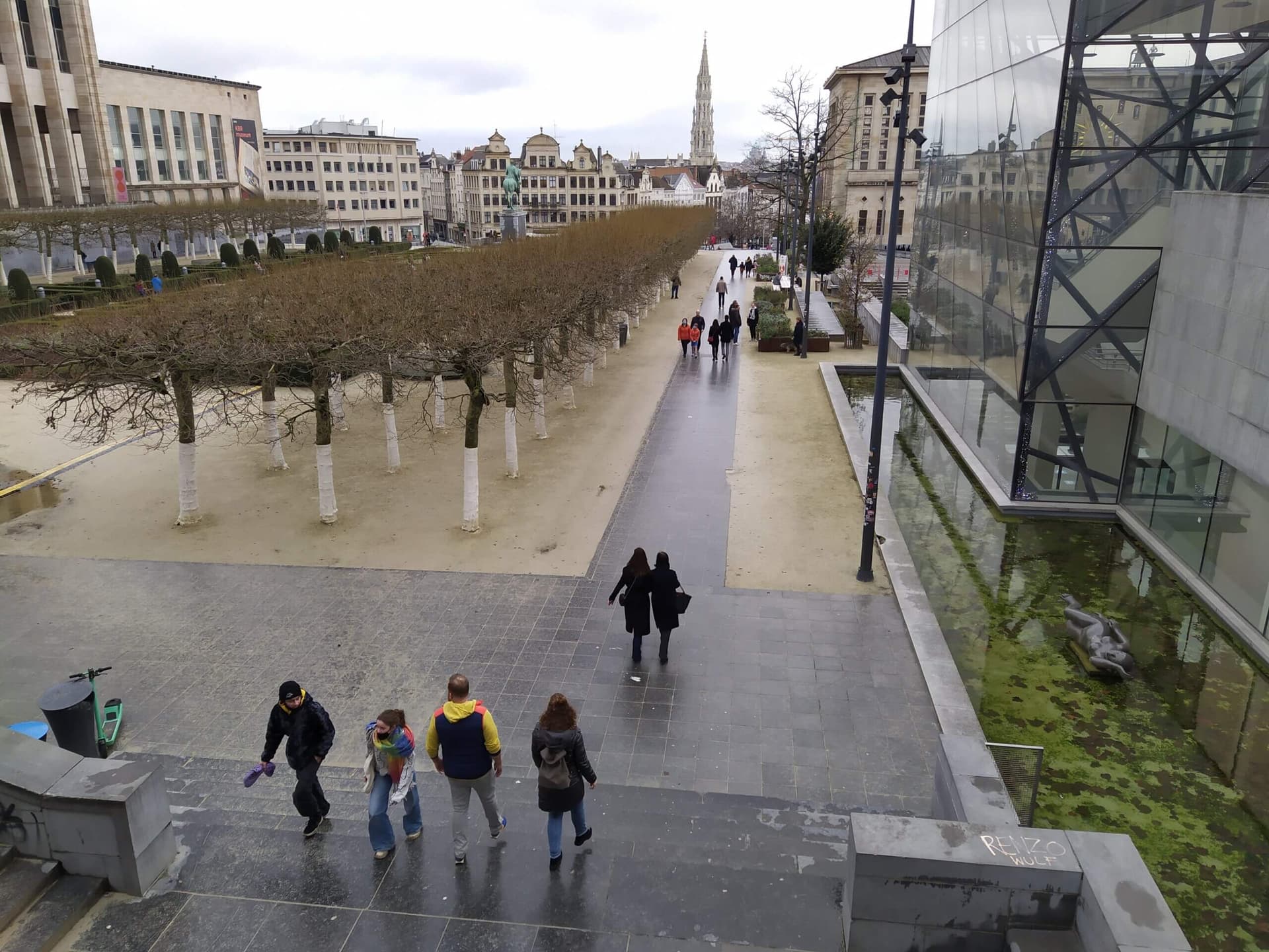 Top 10 Tools to Engage Early Career Talent in Europe's Competitive Market