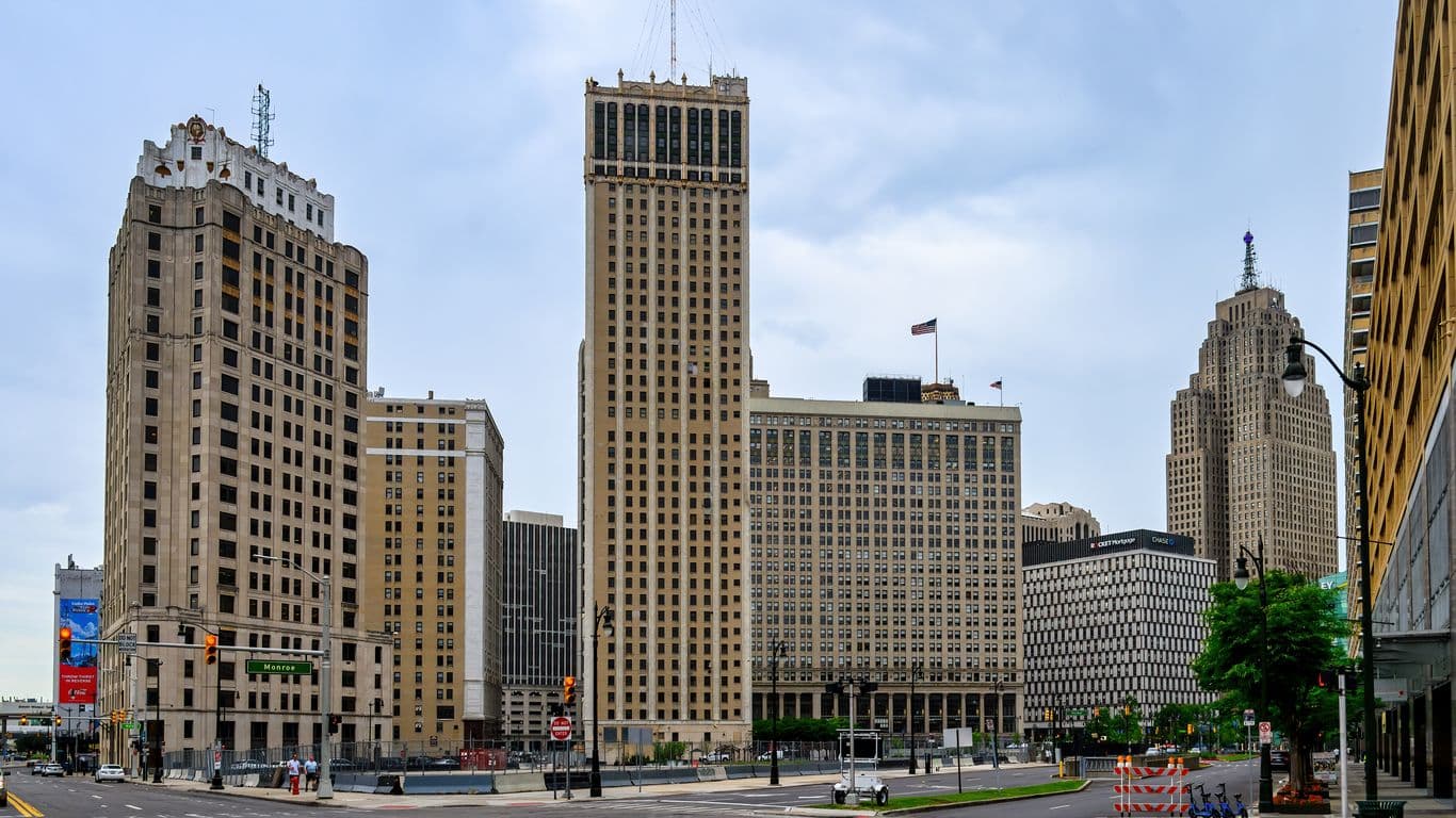 Why Entry-Level Wages in Metro Detroit Are Stagnating Despite Efforts to Attract Young Talent