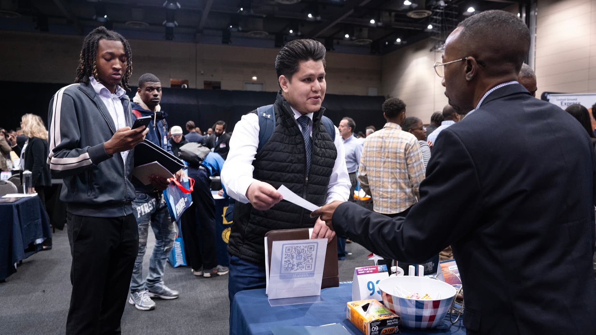 AI Is Coming for Entry-Level Jobs: How to Prepare for the New Career Ladder