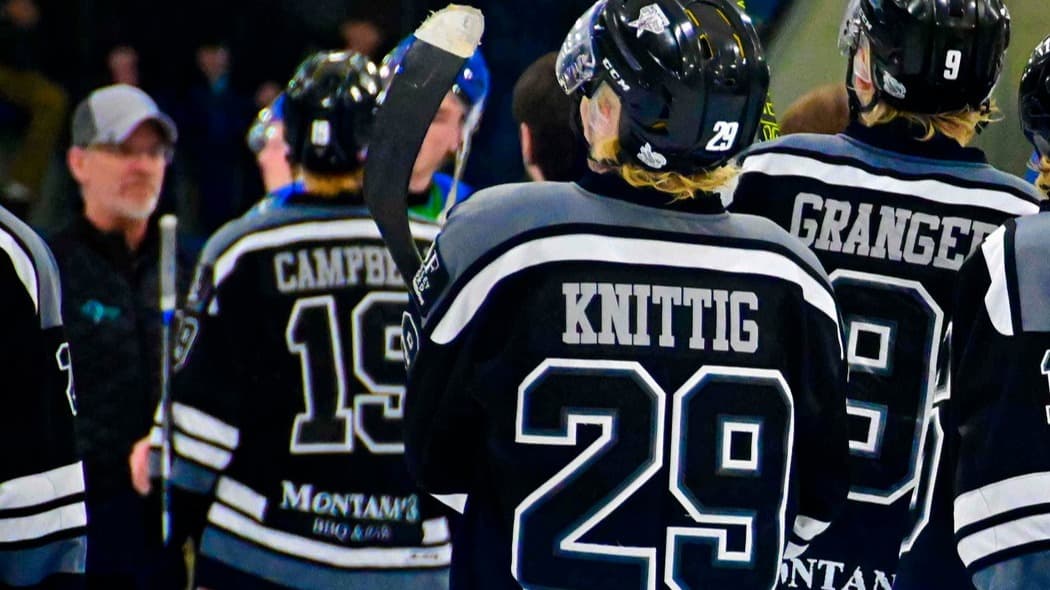 From Junior Hockey to Career Success: How 5 Athletes Built Leadership and Teamwork Skills
